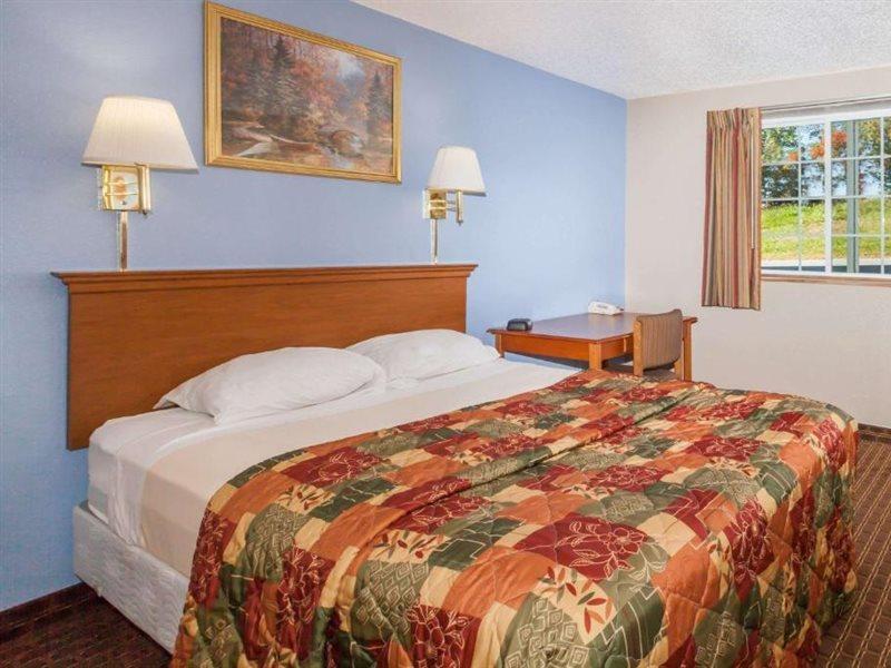 Super 8 By Wyndham Johnstown/Gloversville Экстерьер фото
