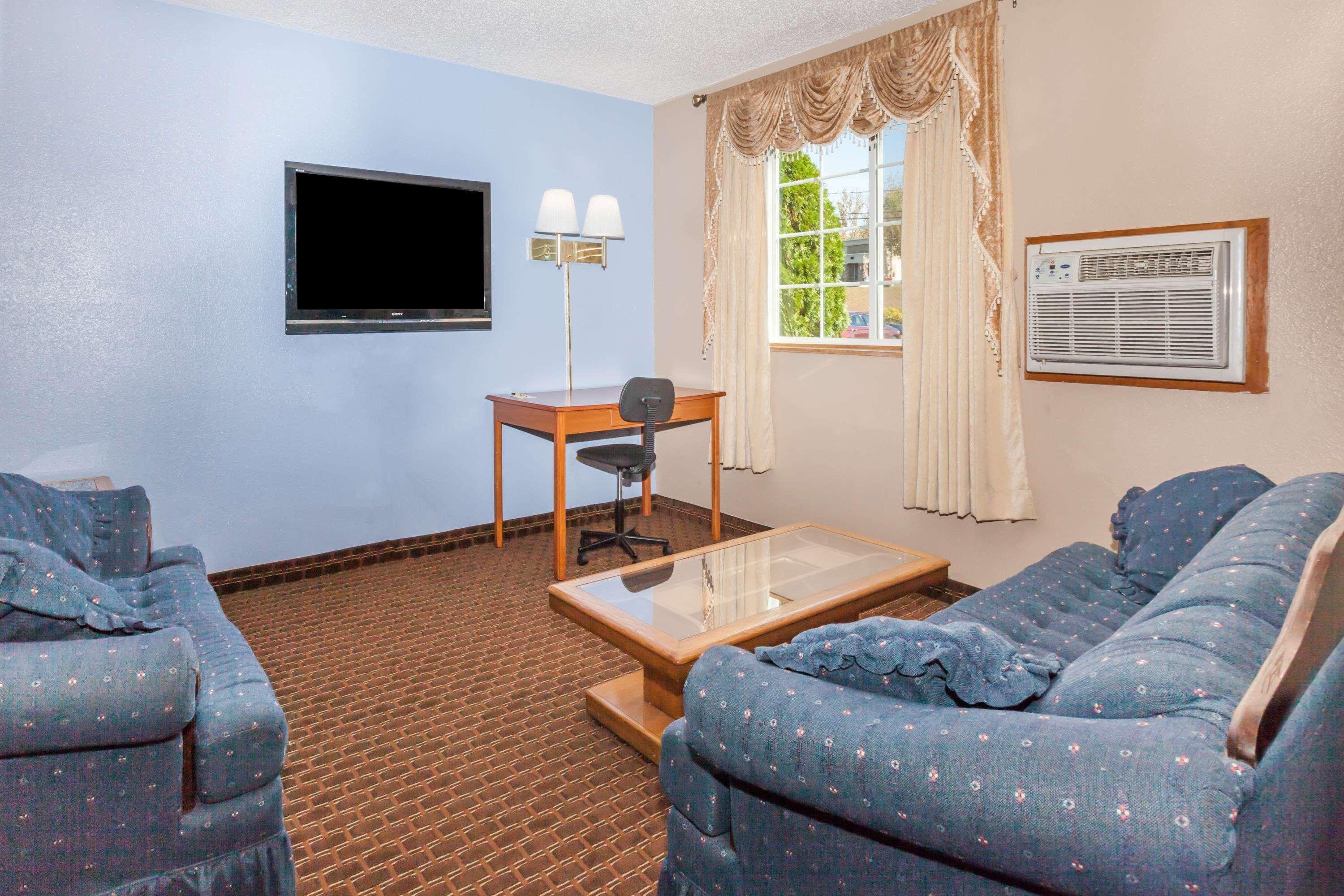 Super 8 By Wyndham Johnstown/Gloversville Экстерьер фото