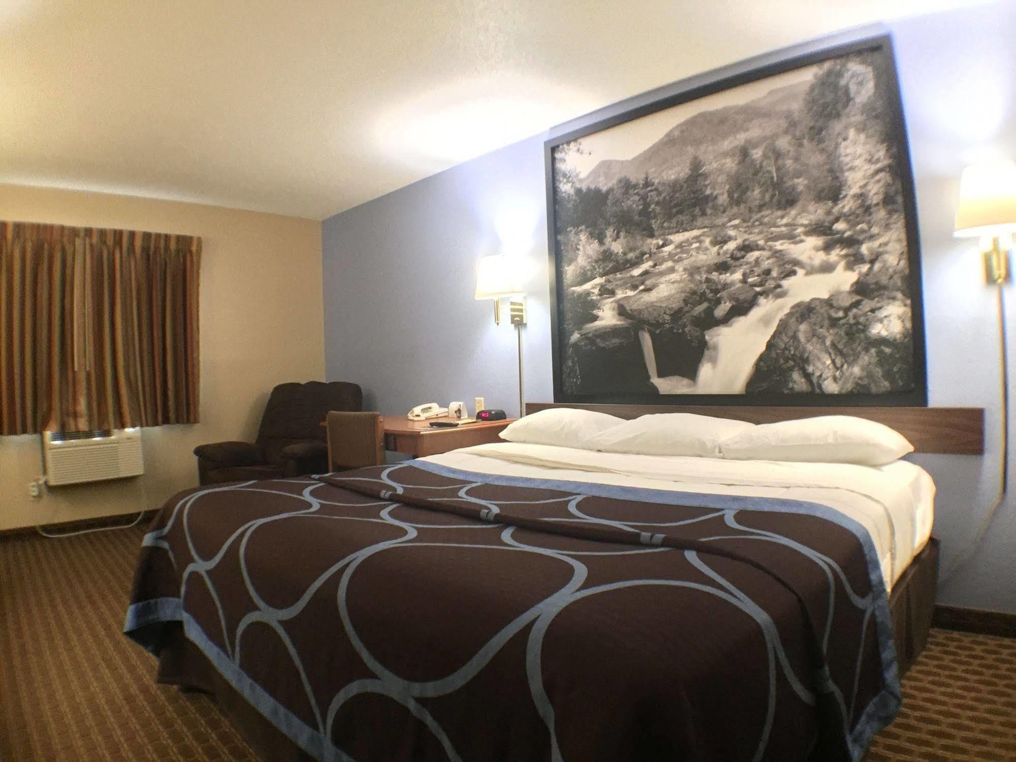 Super 8 By Wyndham Johnstown/Gloversville Экстерьер фото