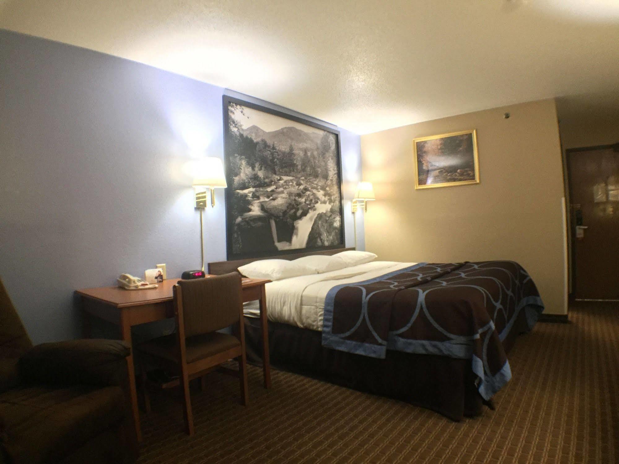 Super 8 By Wyndham Johnstown/Gloversville Экстерьер фото